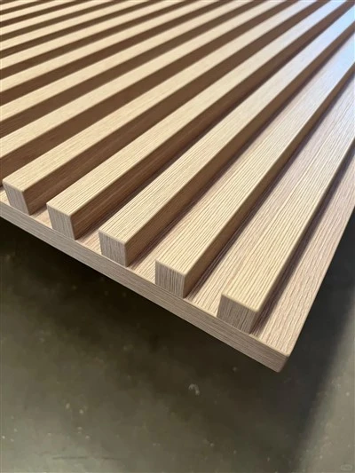 Raffinat Slatted Wood Grille